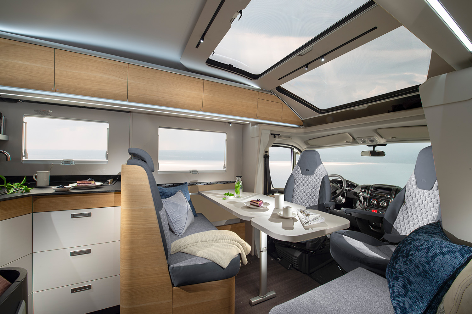 Wohnmobil Sitzbezüge Für Adria Coral Sport - Made In Germany Mit Klettsystem