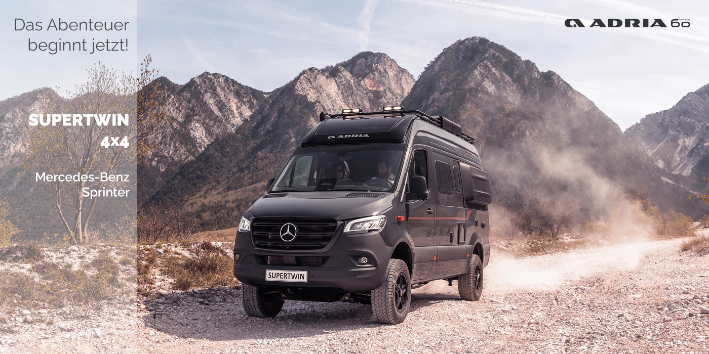 SUPERTWIN_pop up copy